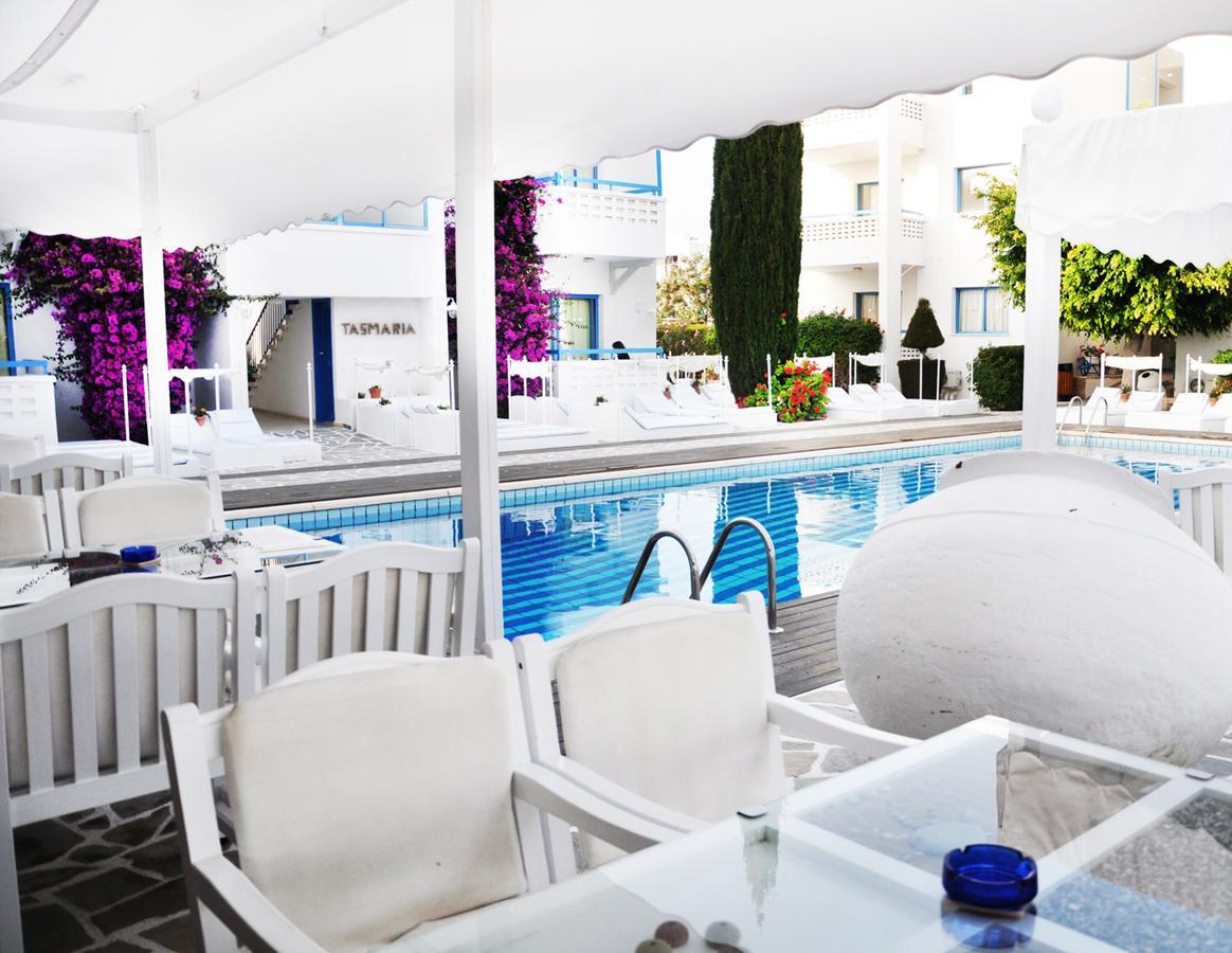 Tasmaria Aparthotel Paphos Exteriör bild
